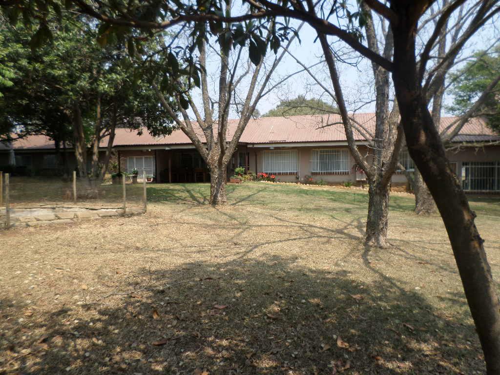 6 Bedroom Property for Sale in Tiegerpoort Gauteng