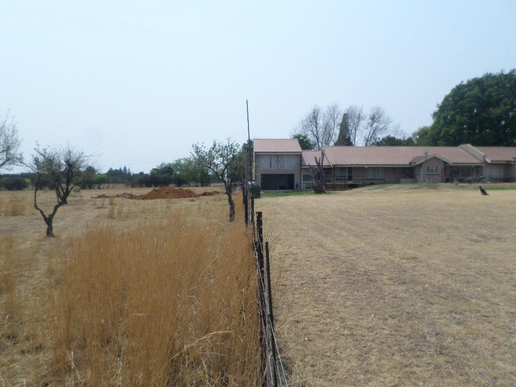 6 Bedroom Property for Sale in Tiegerpoort Gauteng