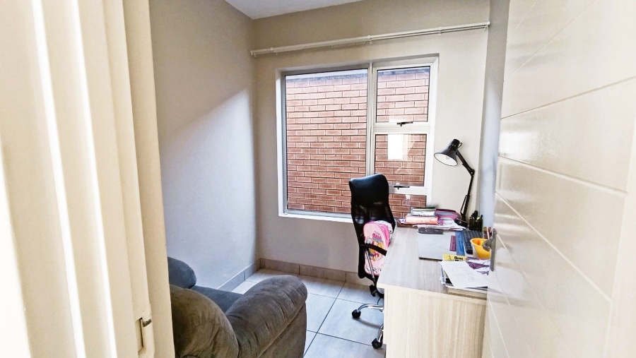 3 Bedroom Property for Sale in Glen Marais Gauteng