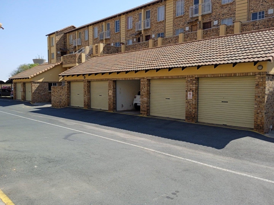 2 Bedroom Property for Sale in Carlswald Gauteng