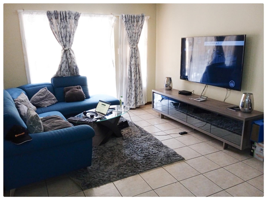 2 Bedroom Property for Sale in Carlswald Gauteng