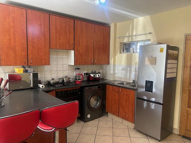 2 Bedroom Property for Sale in Vorna Valley Gauteng