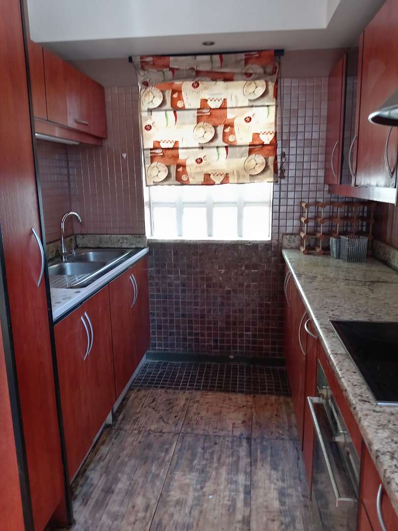 To Let 4 Bedroom Property for Rent in Sydenham Gauteng