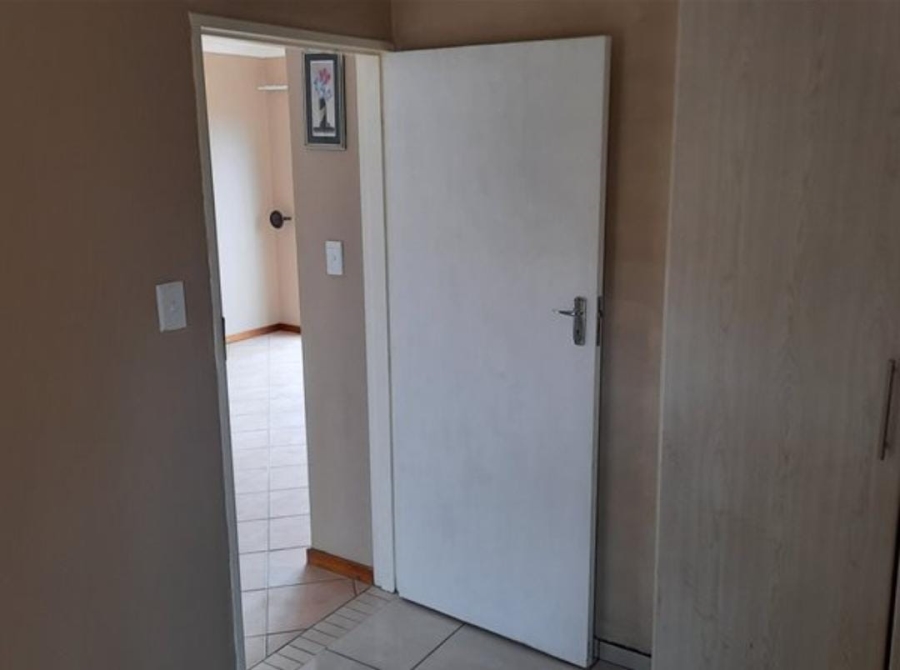 To Let 3 Bedroom Property for Rent in Noordwyk Gauteng