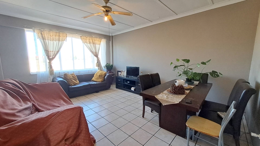 2 Bedroom Property for Sale in New Redruth Gauteng