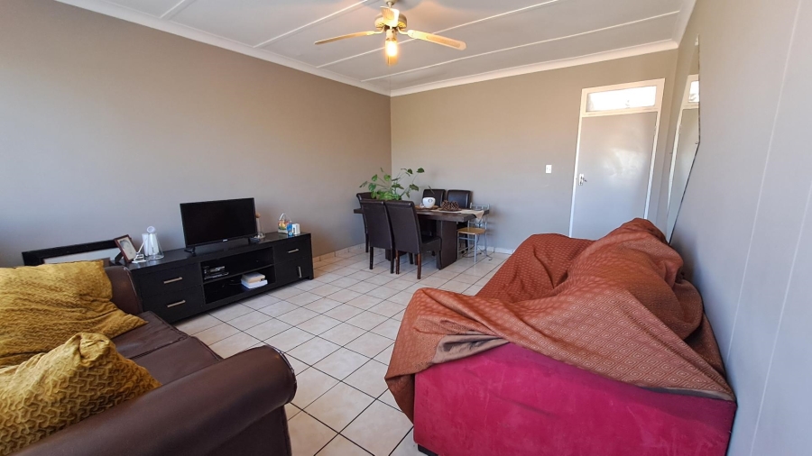 2 Bedroom Property for Sale in New Redruth Gauteng