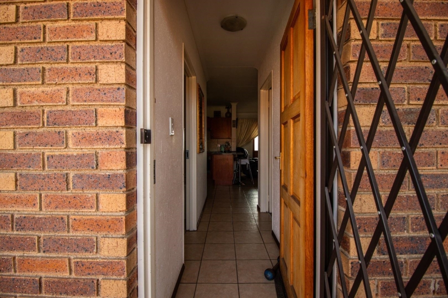 2 Bedroom Property for Sale in Comet Gauteng