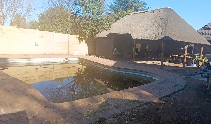 4 Bedroom Property for Sale in The Reeds Gauteng