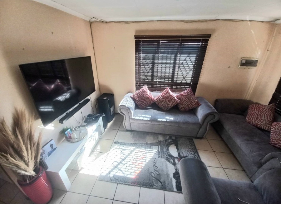 3 Bedroom Property for Sale in Lotus Gardens Gauteng