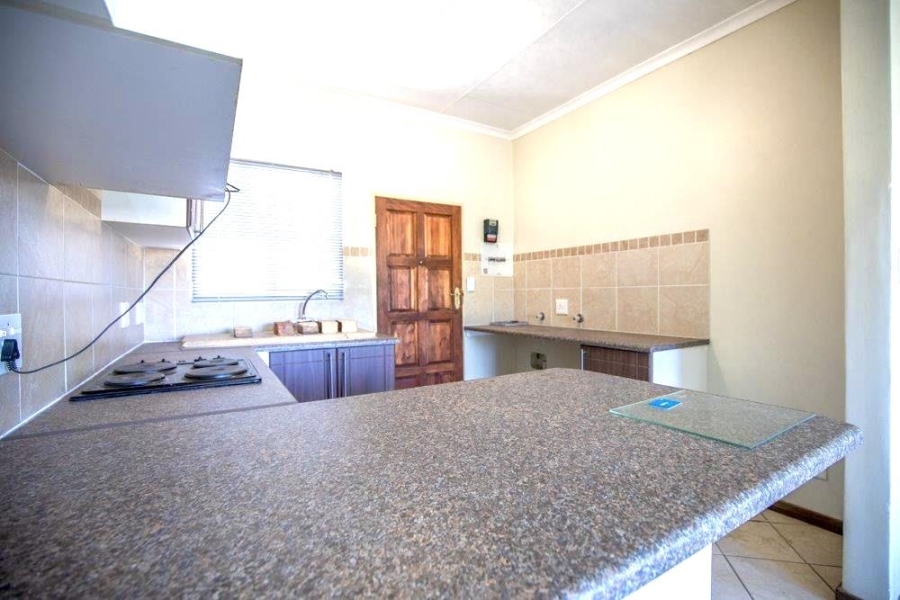 To Let 2 Bedroom Property for Rent in Mooikloof Ridge Gauteng