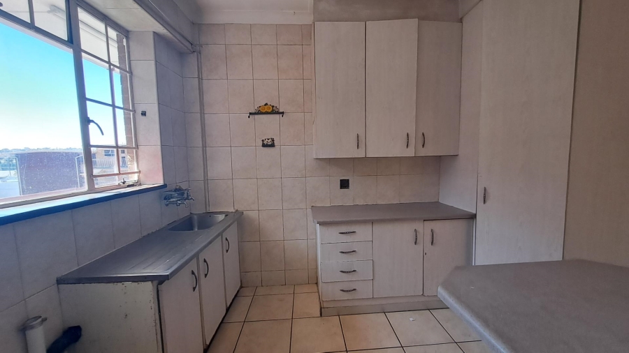 2 Bedroom Property for Sale in New Redruth Gauteng