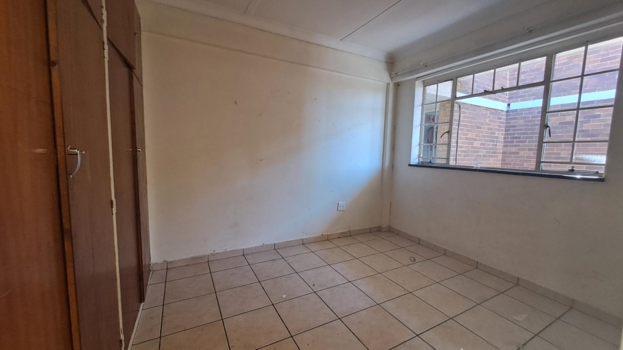 2 Bedroom Property for Sale in New Redruth Gauteng