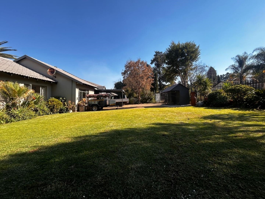 To Let 3 Bedroom Property for Rent in Brackendowns Gauteng