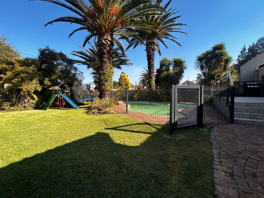 To Let 3 Bedroom Property for Rent in Brackendowns Gauteng