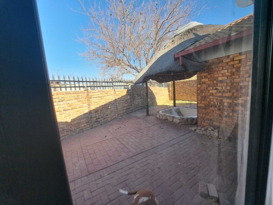 4 Bedroom Property for Sale in Eersterust Gauteng