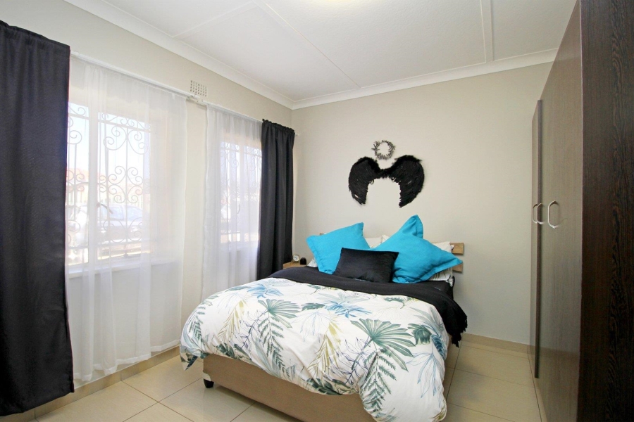 3 Bedroom Property for Sale in Discovery Gauteng