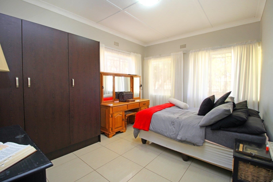 3 Bedroom Property for Sale in Discovery Gauteng