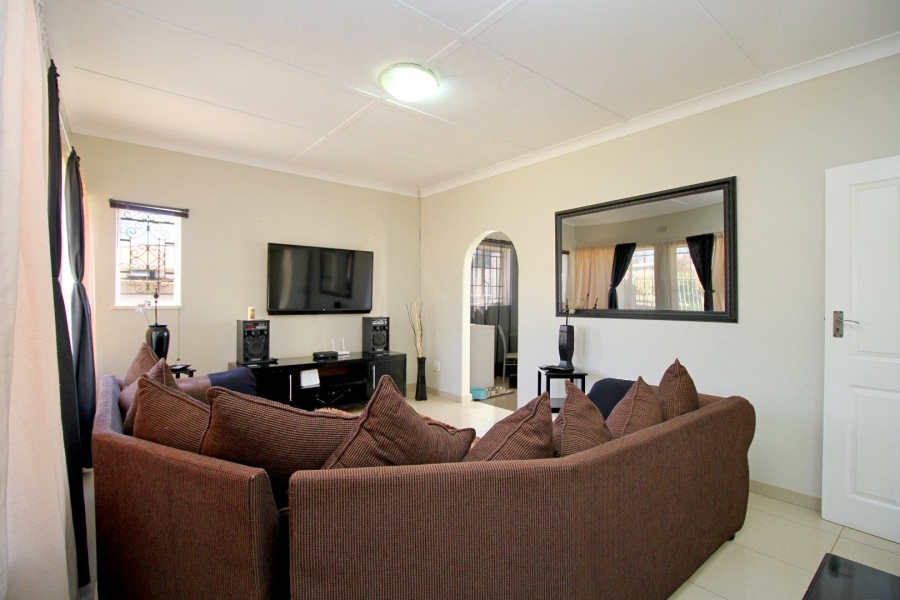 3 Bedroom Property for Sale in Discovery Gauteng