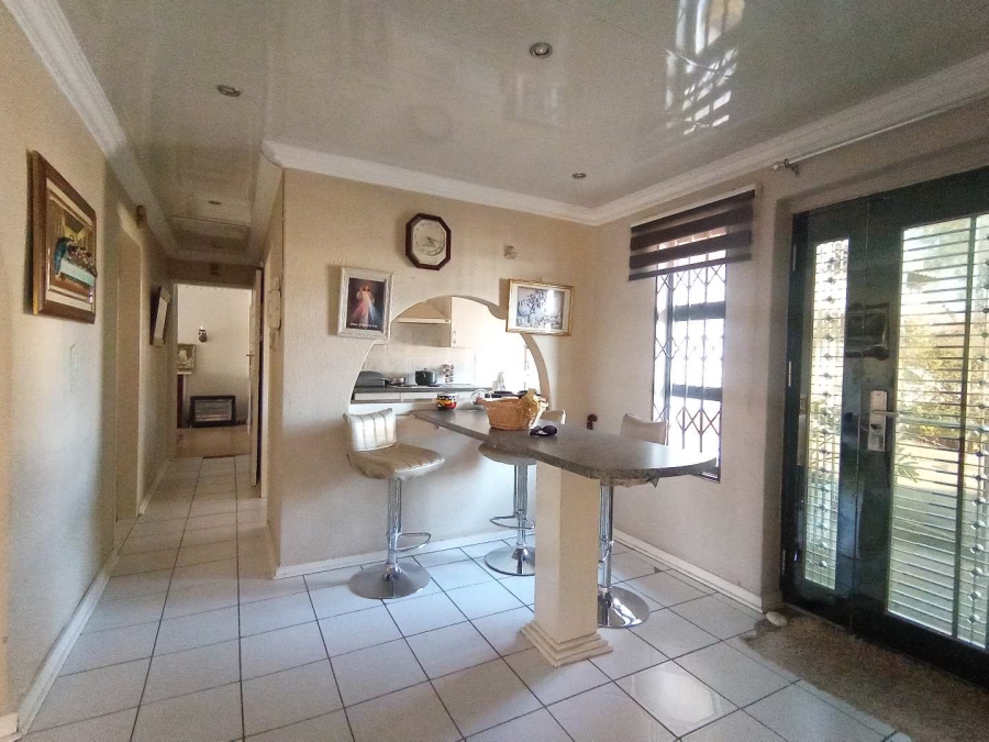 3 Bedroom Property for Sale in Roodebult Gauteng