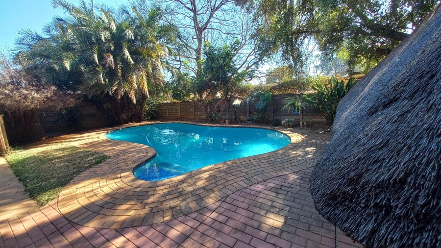 5 Bedroom Property for Sale in Meyerspark Gauteng