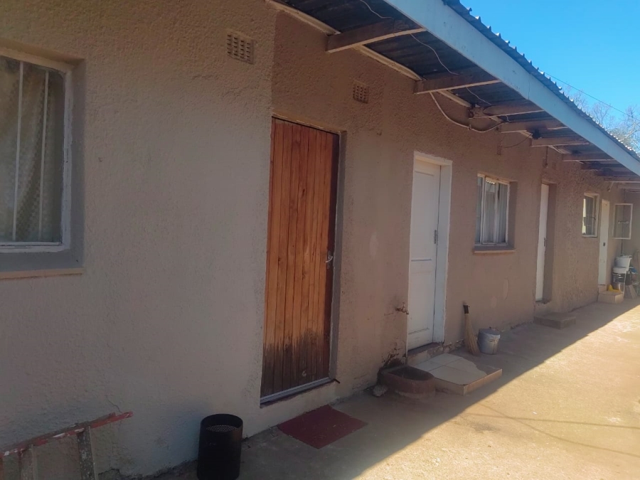 14 Bedroom Property for Sale in Windsor East Gauteng