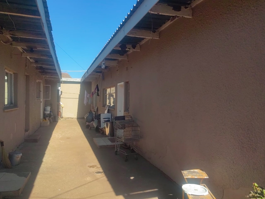 14 Bedroom Property for Sale in Windsor East Gauteng