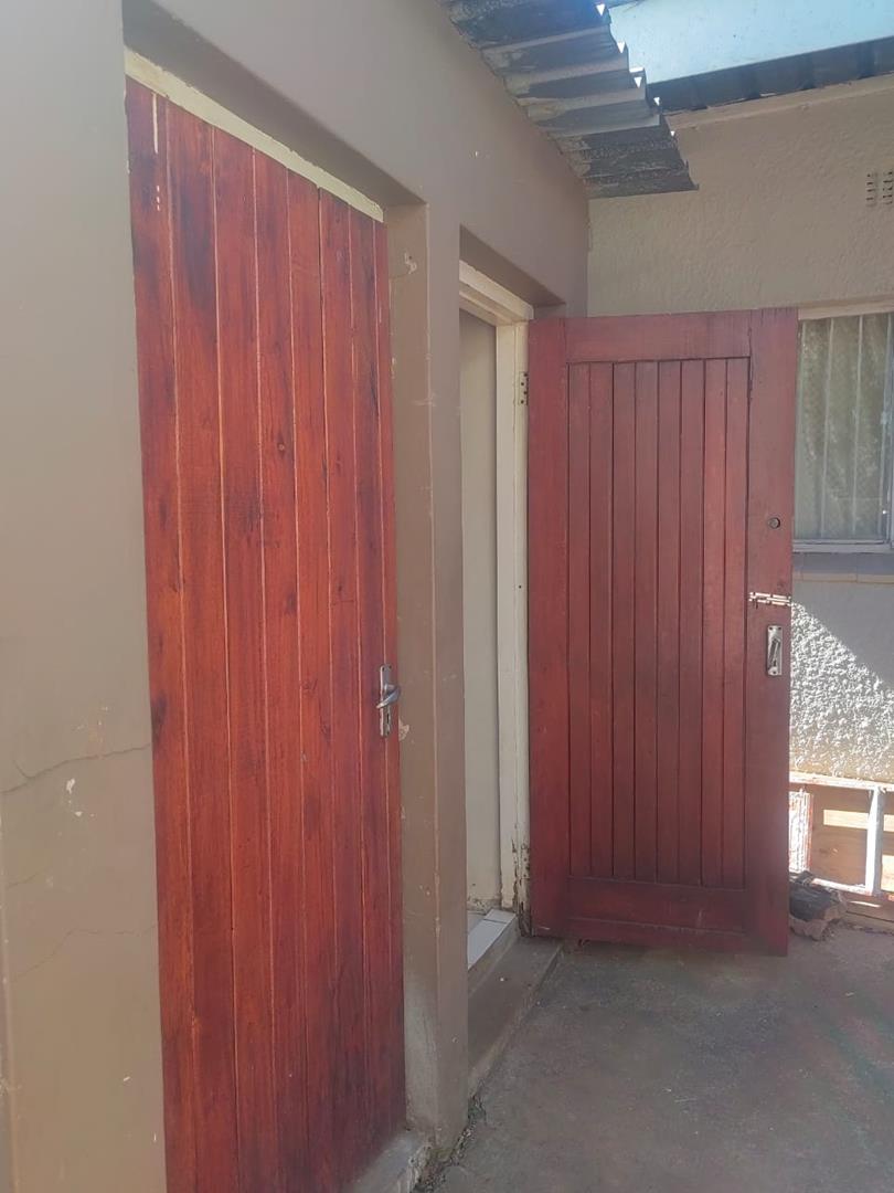 14 Bedroom Property for Sale in Windsor East Gauteng