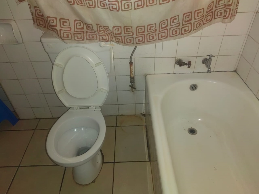 14 Bedroom Property for Sale in Windsor East Gauteng