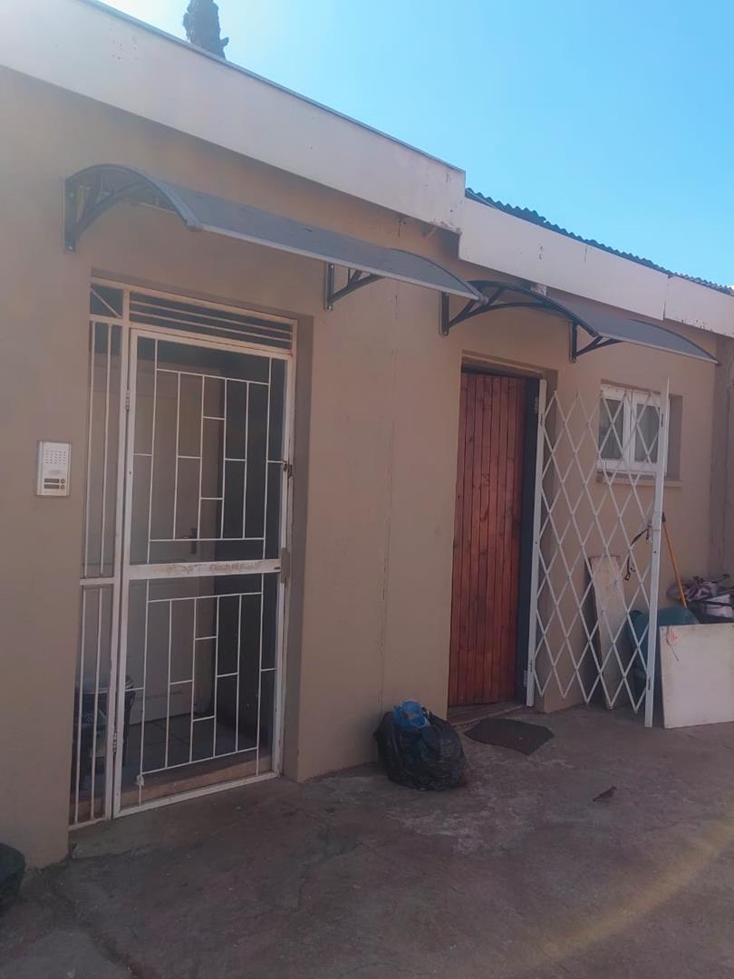 14 Bedroom Property for Sale in Windsor East Gauteng