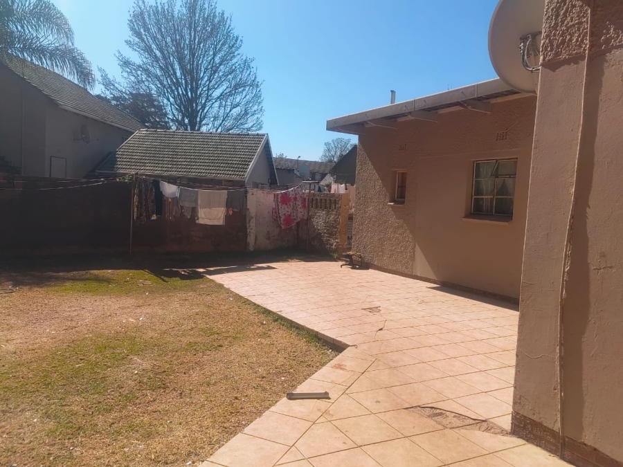 14 Bedroom Property for Sale in Windsor East Gauteng