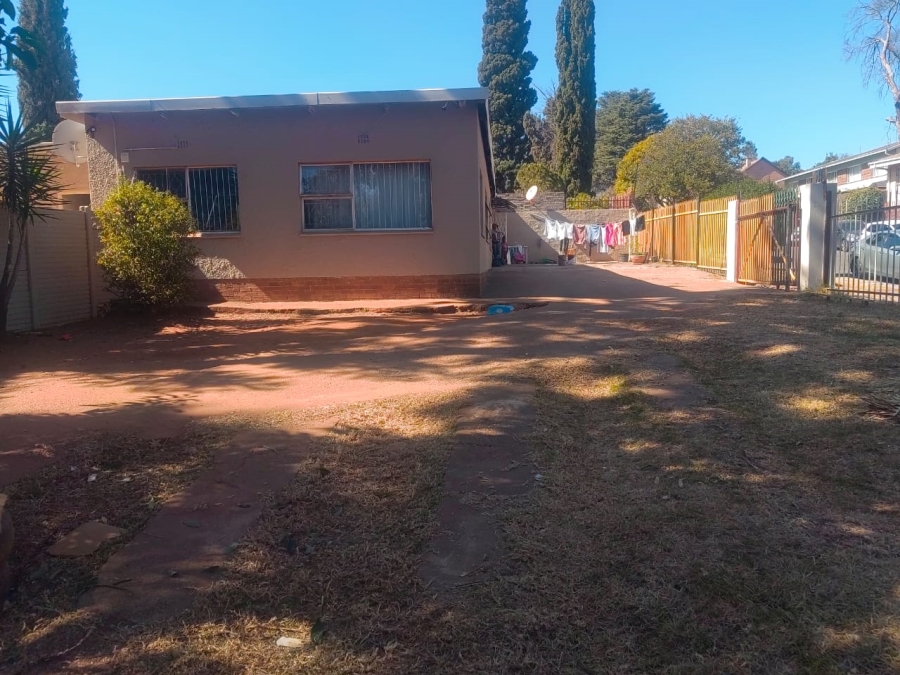 14 Bedroom Property for Sale in Windsor East Gauteng