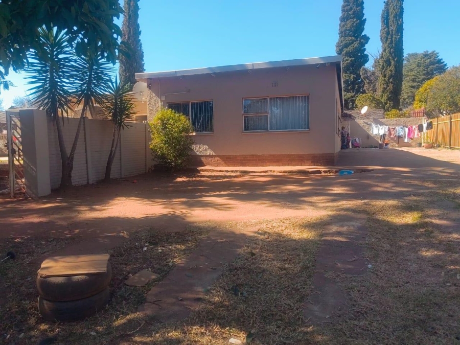 14 Bedroom Property for Sale in Windsor East Gauteng