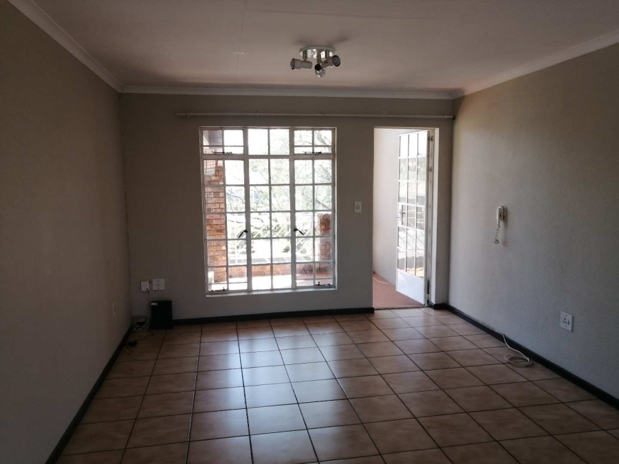 To Let 2 Bedroom Property for Rent in Elardus Park Gauteng