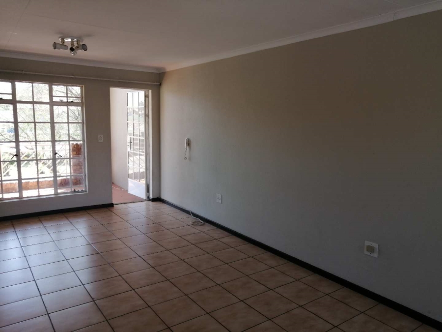 To Let 2 Bedroom Property for Rent in Elardus Park Gauteng