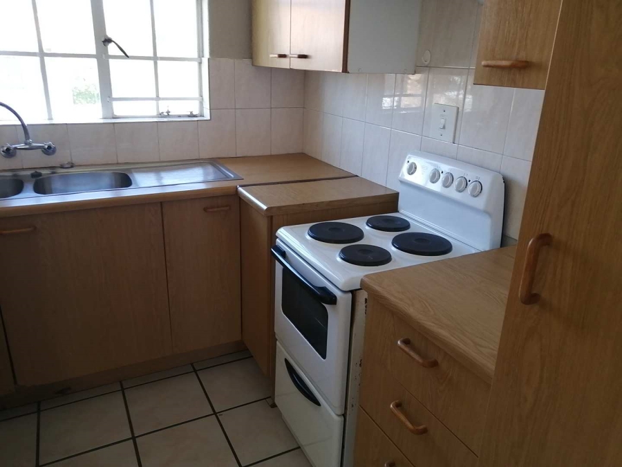 To Let 2 Bedroom Property for Rent in Elardus Park Gauteng