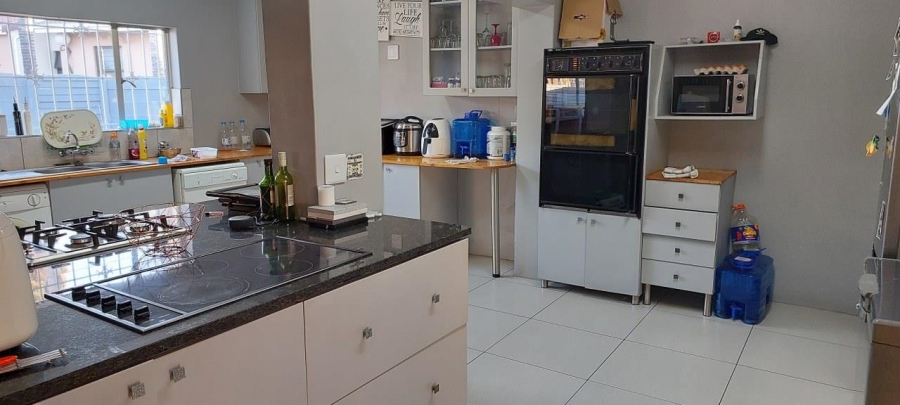 4 Bedroom Property for Sale in Randhart Gauteng