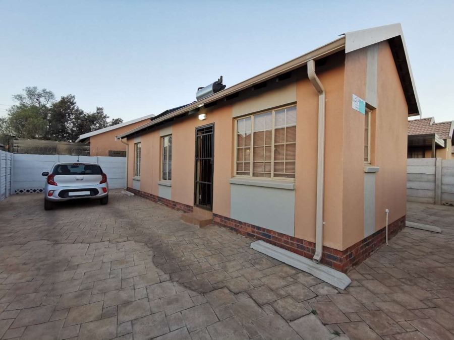 3 Bedroom Property for Sale in Sky City Gauteng