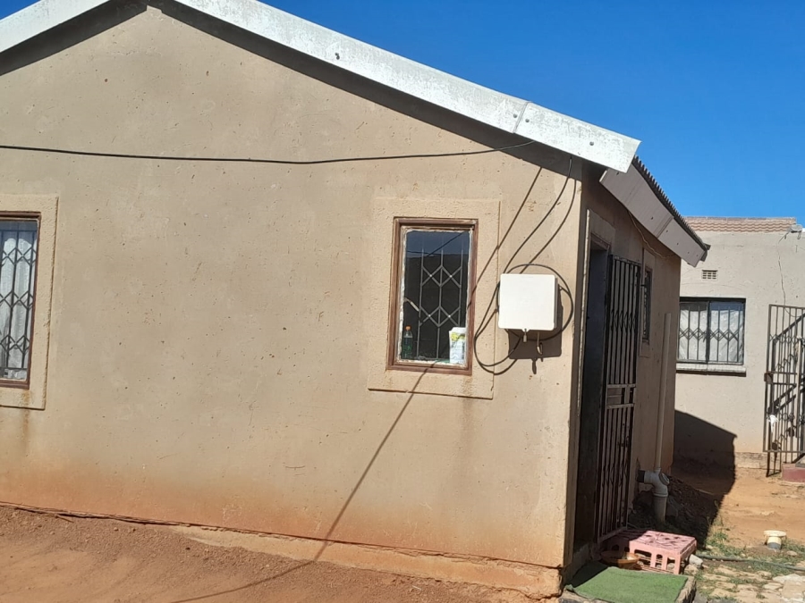 7 Bedroom Property for Sale in Kanana Park Gauteng