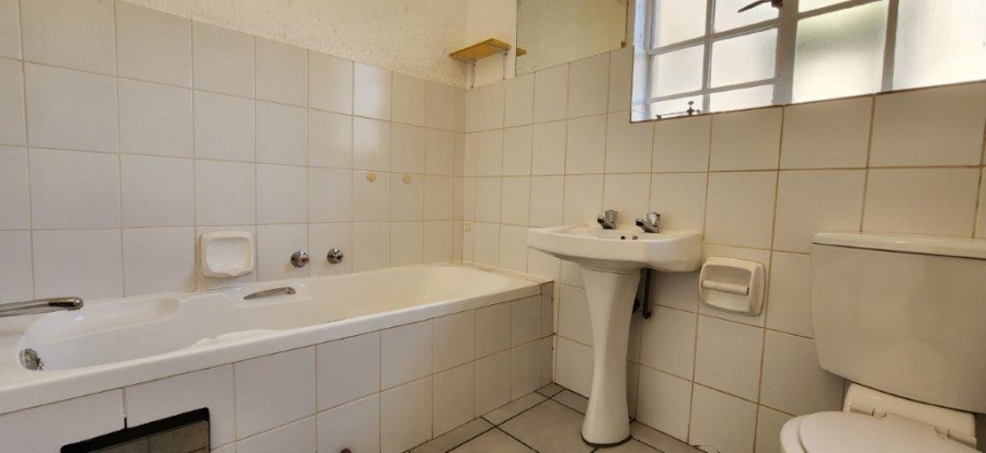 2 Bedroom Property for Sale in Bassonia Gauteng