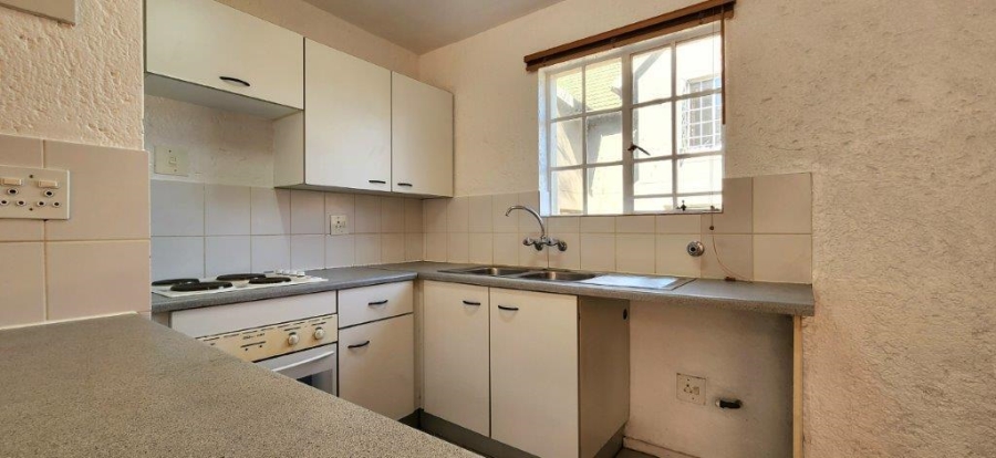 2 Bedroom Property for Sale in Bassonia Gauteng