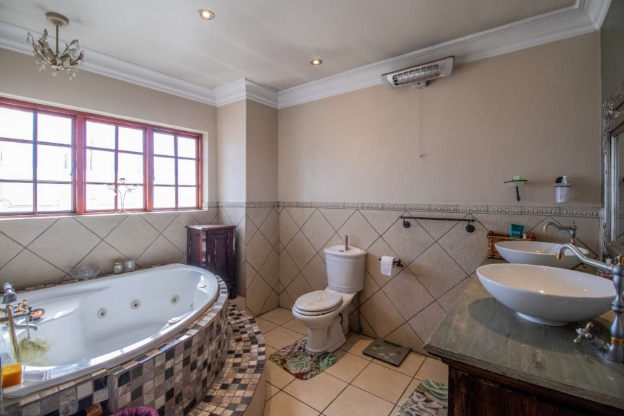 3 Bedroom Property for Sale in Lakefield Gauteng