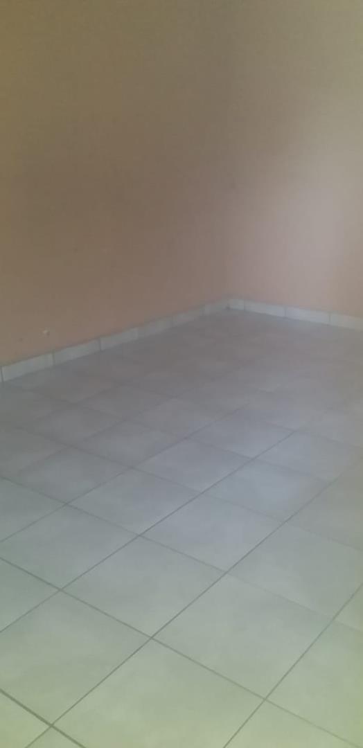 2 Bedroom Property for Sale in Kaalfontein Gauteng