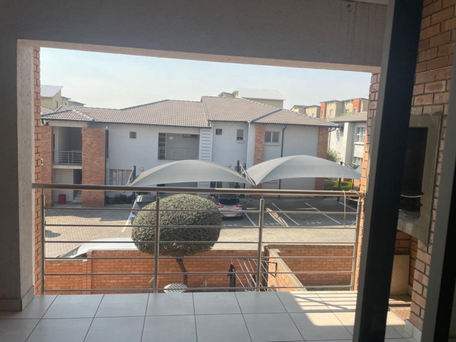 2 Bedroom Property for Sale in Noordwyk Gauteng