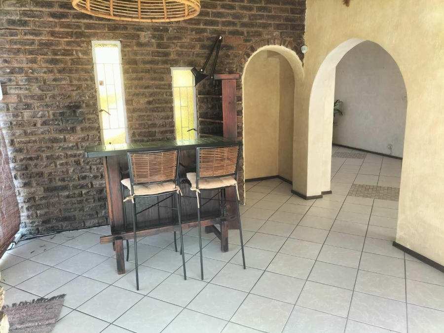 3 Bedroom Property for Sale in Garsfontein Gauteng