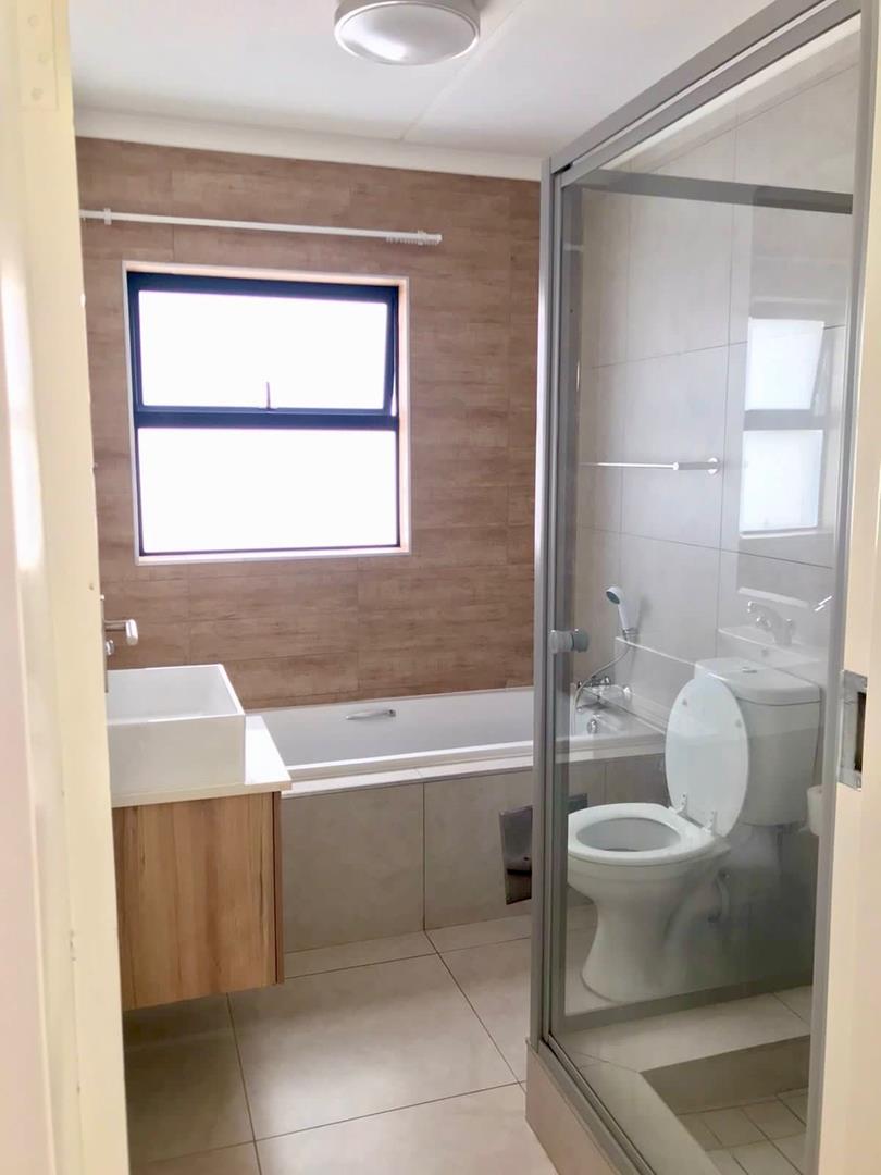 To Let 2 Bedroom Property for Rent in Modderfontein Gauteng