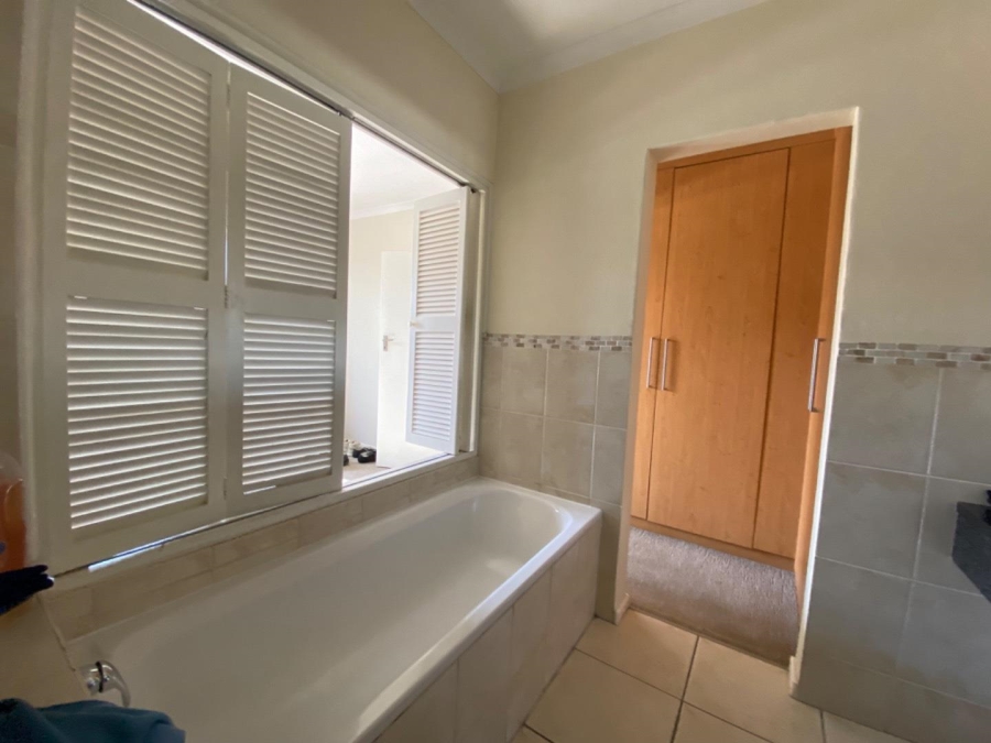 To Let 2 Bedroom Property for Rent in Edenburg Gauteng