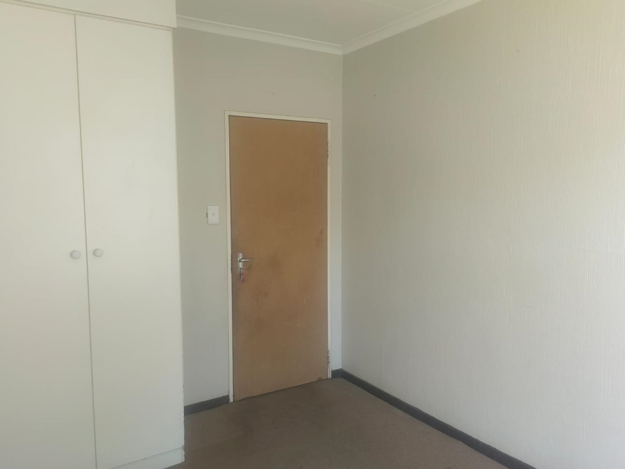 2 Bedroom Property for Sale in Wilgeheuwel Gauteng