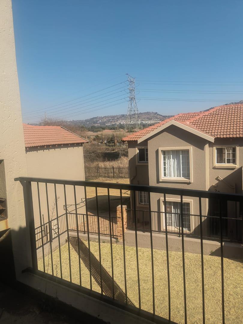 2 Bedroom Property for Sale in Wilgeheuwel Gauteng