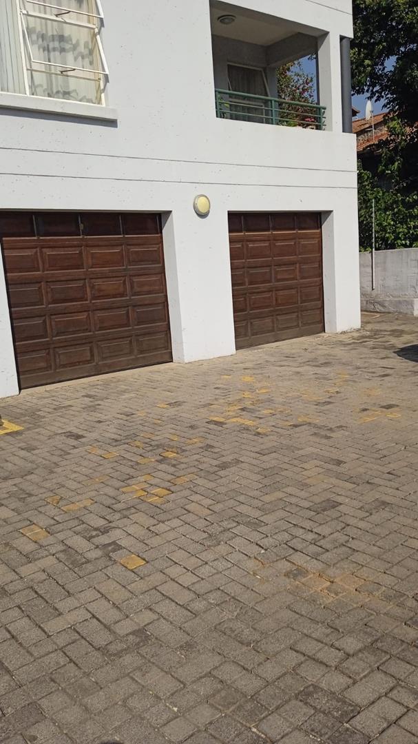 2 Bedroom Property for Sale in Windsor East Gauteng