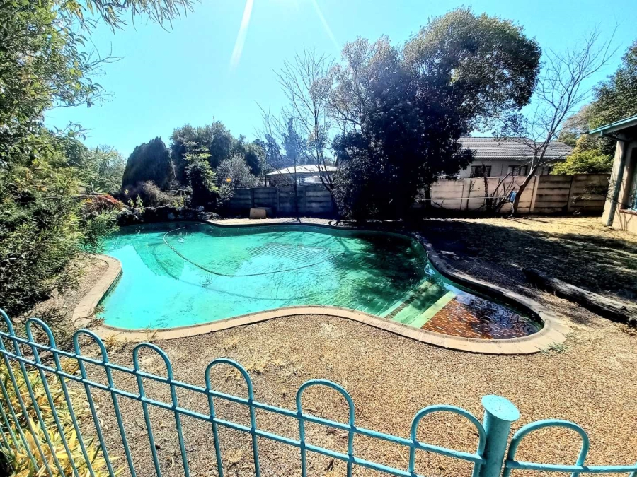 3 Bedroom Property for Sale in Brackenhurst Gauteng